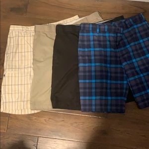 Men’s golf shorts